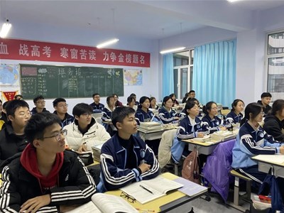 【全环境立德树人】 以安全之桨，撑成长之舟——衡德中学开展安全教育主题活动