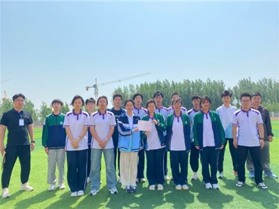 以熹微灯火，点燃滚烫星河——记衡德高中市级班集体2022级1班